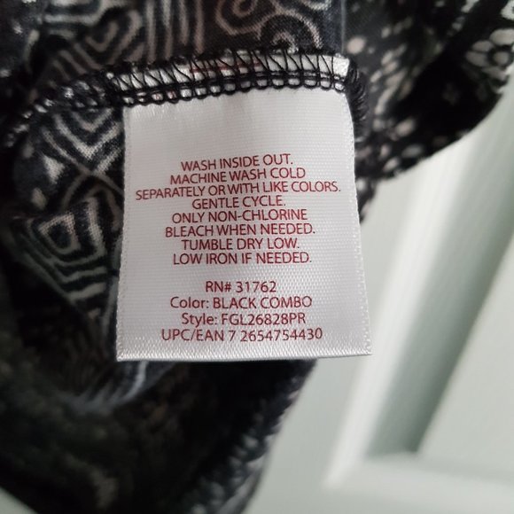 Faded Glory Multi Patterned Sleeveless Top - Picture 2 of 7